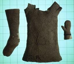 Infant's knitted sock, vest and mitten, (mid-16th century?). Artist: Unknown