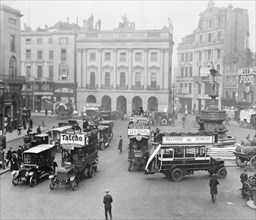Statue of Eros and traffic in Piccadilly Circus, Westminster, London, (c1910s?). Artist: Unknown