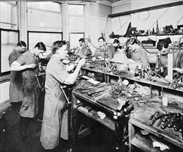 Glass lens manufacturing workshop, 1910. Artist: Unknown