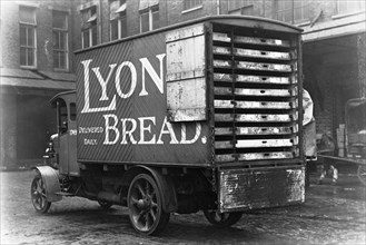 Lyons bread delivery van. Artist: Unknown