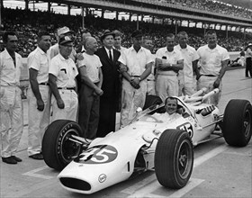 AJ Foyt in Lotus-Ford, Indianapolis 500, Indiana, USA, 1965. Artist: Unknown