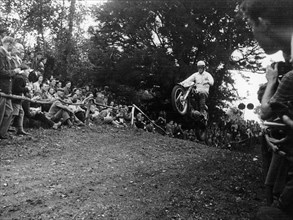 Brian Stonebridge riding a 498 Matchless at Brands Hatch, Kent, 1952. Artist: Unknown