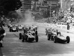The start of the Monaco Grand Prix, Monte Carlo, 1961. Artist: Unknown