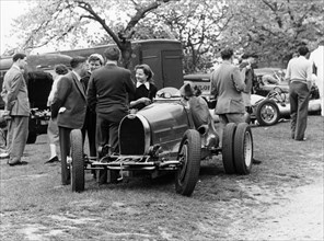 Bugatti Type 35B at Prescott, Gloucestershire, 1954. Artist: Unknown