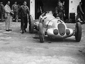 Mercedes-Benz W125 Grand Prix car, 1937. Artist: Unknown