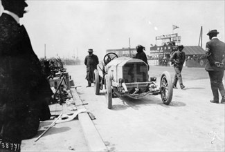 Mercedes of Christian Lautenschlager, French Grand Prix, Dieppe, 1908. Artist: Unknown