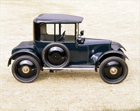 A 1922 Rover 8 car. Artist: Unknown