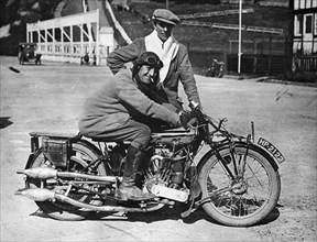 Mk1 Brough Superior 1000cc motorbike, (early 1920s?). Artist: Unknown