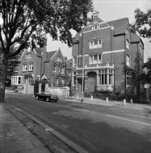 84 Fitzjohns Avenue, Hampstead, London, 1967-1973