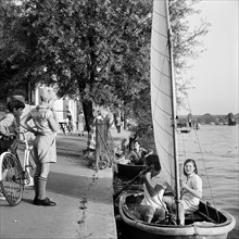 Sailing on the Thames, Strand on the Green, Chiswick, London, 1962-1964