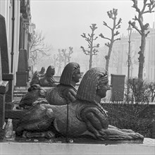 Egyptian sphinxes, Richmond Avenue, Islington, London, 1960-1965