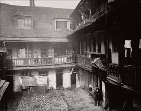 Courtyard at the Oxford Arms Inn, Warwick Lane, from the first floor, City of London, 1875.