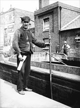 Grand Union Canal lock keeper, c1905. Artist: Unknown