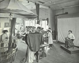 Photography students at work, Bloomsbury Trade School for Girls, London, 1911. Artist: Unknown.