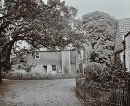 Barn and farmhouse at Homestall Farm, Peckham Rye, London, 1908. Artist: Unknown.