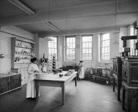 Kitchen of St Andrew's Hospital, Dollis Hill, London, December 1914