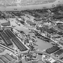 London Docks, June 1958