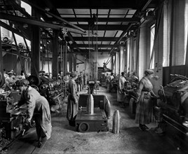 Women manufacturing shell casings, Cunard Shell Works, Bootle, Merseyside, 1917