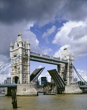 Tower Bridge, c1990-2010