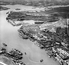 Smith's Docks, Bull Ring Graving Docks and Albert Edward Dock, North Shields, Tyneside, 1947