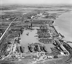 Alexandra Dock and environs, Kingston upon Hull, Humberside, 1947