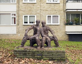 The Neighbours', sculpture by Siegfried Charoux, Highbury Quadrant Estate, Islington, London, 2015