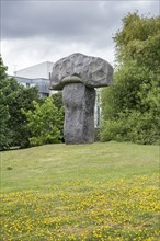 Hymn', sculpture by Stephen Cox, University of Kent, Canterbury, Kent, 2015