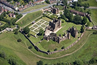 Kenilworth Castle, Warwickshire, c2010