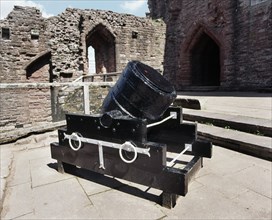 Roaring Meg' mortar, inner ward of Goodrich Castle, Herefordshire, late 20th or early 21st century