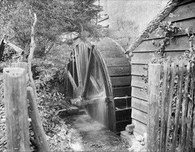 Waterwheel, Old Mill, Chipping Campden, Gloucestershire, 1900