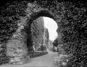 Entrance to Reading Abbey, Berkshire, 1890