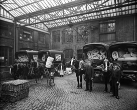 Mattress delivery vans, Heal & Son Ltd, 195-199 Tottenham Court Road, Camden, London, 1897