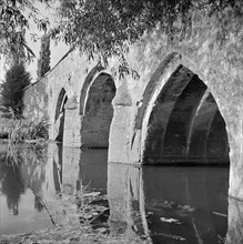 Old Radcot Bridge, Oxfordshire, 1949