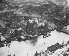 Grimsby Docks, Lincolnshire, 1933