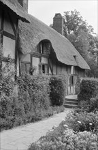Anne Hathaway's Cottage, Shottery, Stratford upon Avon, Warwickshire, c1945-c1965