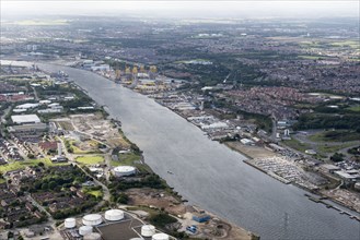 Looking west along the River Tyne, Tyne and Wear, 2017
