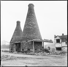 Bottle kilns, Etruria Pottery Works, Stoke-on-Trent, Staffordshire, 1965-1968