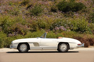 Mercedes Benz 300 SL roadster 1958. Artist: Simon Clay.