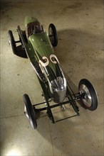 MILLER 122 supercharged 1923. Artist: Simon Clay.