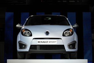 Renault Twingo Sport - launch 2007. Artist: Simon Clay.
