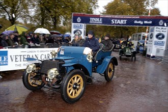 1903 Daimler driven by Lord Montagu, 2003 London to Brighton Run. Artist: Unknown.