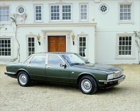 1988 Jaguar Sovereign 3.6. Artist: Unknown.