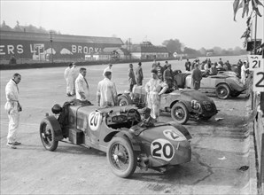 Alvis and Lea-Francis cars at the JCC Double Twelve race, Brooklands, 8/9 May 1931. Artist: Bill Brunell.