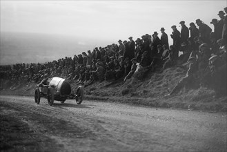 Bugatti Brescia competing in the Essex Motor Club Kop Hillclimb, Buckinghamshire, 1922. Artist: Bill Brunell.