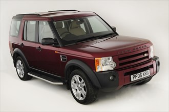 2005 Land Rover Discovery 3 Artist: Unknown.