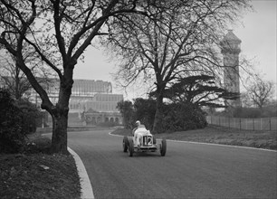ERA of Arthur Dobson racing at Crystal Palace, London, 1939. Artist: Bill Brunell.