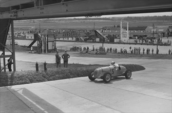 MG K3 of JHT Smith racing at Brooklands, Surrey, c1930s. Artist: Bill Brunell.