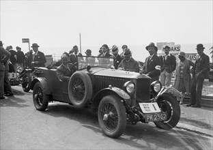 Invicta of DM Healey at the B&HMC Brighton Motor Rally, 1930. Artist: Bill Brunell.