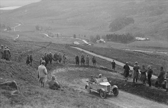 Stoneleigh open 2-seater of EJ Hedent competing in the Scottish Light Car Trial, 1922. Artist: Bill Brunell.