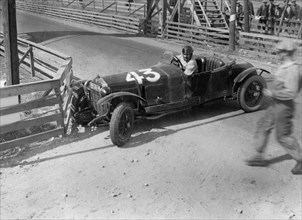 Alfa Romeo of Boris Ivanowski competing at the Boulogne Motor Week, France, 1928. Artist: Bill Brunell.